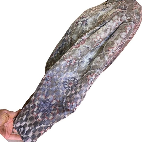 Giorgio Armani Cropped Jacket with Silk Lining Italian Sz. 44 Size 8 US - Picture 6 of 12